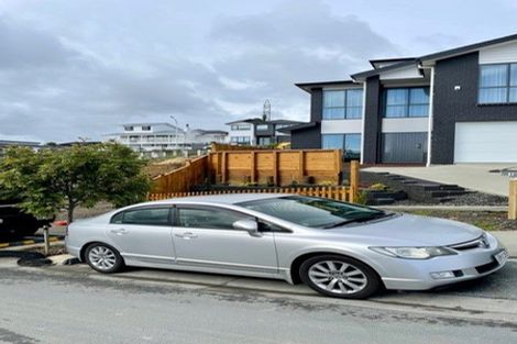 Photo of property in 1 Lawson Creek Street, Massey, Auckland, 0614