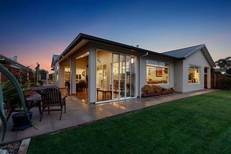 Photo of property in 163 Oriental Parade, Papamoa Beach, Papamoa, 3118