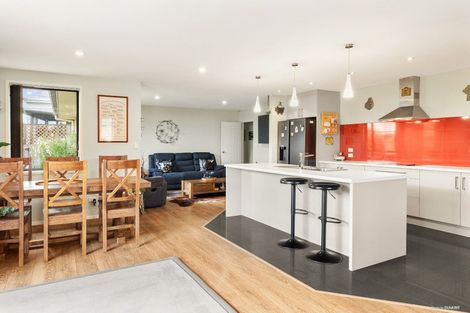 Photo of property in 14 Ripple Grove, Waiuku, 2123