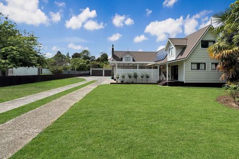 Photo of property in 9 Main Street, Hunterville, 4730