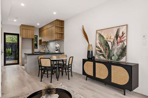 Photo of property in 39 Brandon Road, Glen Eden, Auckland, 0602