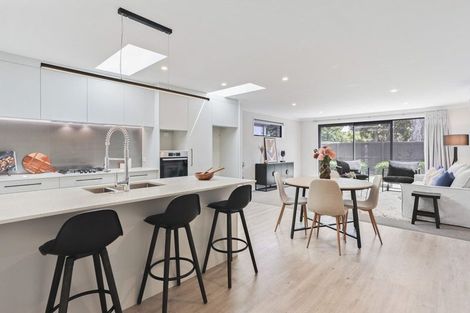 Photo of property in 12 Horoeka Street, Avonhead, Christchurch, 8042