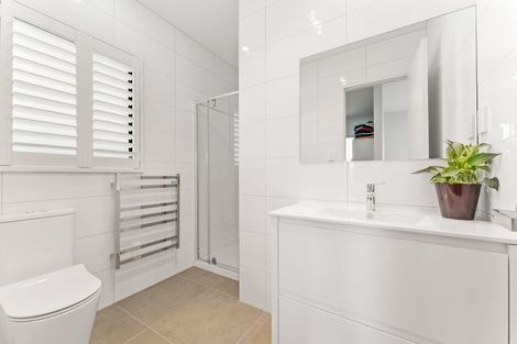 Photo of property in 35 Bella Vista Drive, Gulf Harbour, Whangaparaoa, 0930