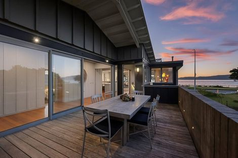 Photo of property in 88 Marine Parade, Paraparaumu Beach, Paraparaumu, 5032