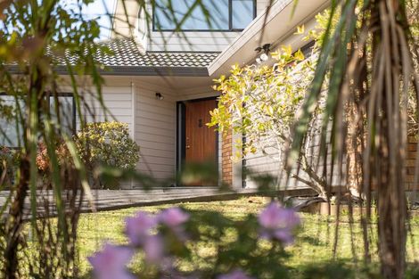 Photo of property in 1/8 Mandica Place, Sunnynook, Auckland, 0632