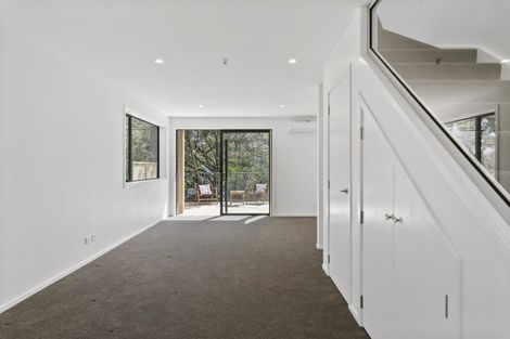 Photo of property in 96u9 Washington Avenue, Brooklyn, Wellington, 6021