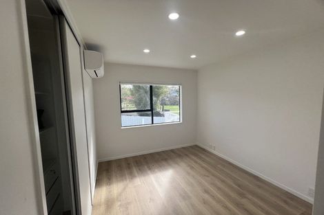 Photo of property in 1/54 Trias Road, Totara Vale, Auckland, 0629