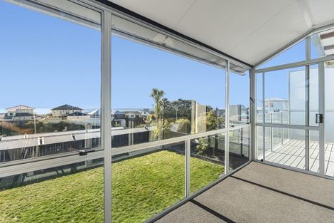 Photo of property in 4 Carver Place, Lynmouth, New Plymouth, 4310