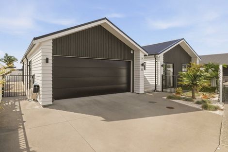 Photo of property in 12 Mida Close, Papamoa Beach, Papamoa, 3118