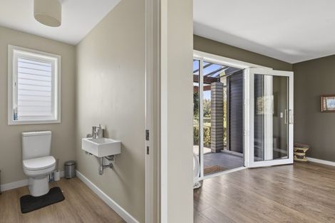 Photo of property in 50a Richmond Road, Brixton, New Plymouth, 4373
