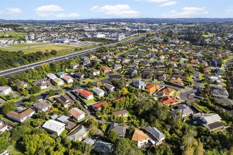 Photo of property in 41 Holmes Drive South, Massey, Auckland, 0614