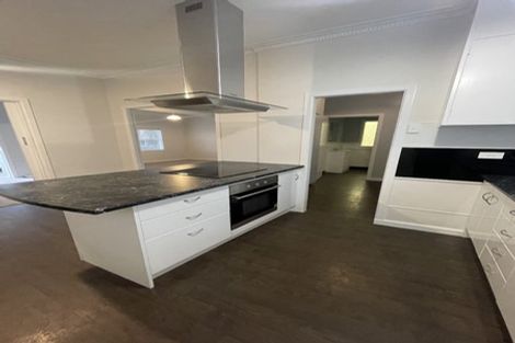 Photo of property in 169 Te Atatu Road, Te Atatu South, Auckland, 0610