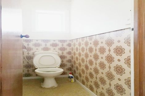 Photo of property in 68b Botany Road, Botany Downs, Auckland, 2010