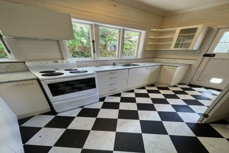 Photo of property in 75 Chamberlain Road, Karori, Wellington, 6012