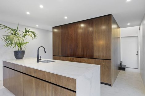 Photo of property in 12 Edgeware Road, St Albans, Christchurch, 8014