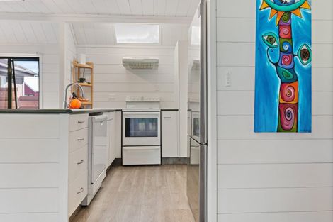 Photo of property in 200 Vista Paku, Pauanui, Hikuai, 3579