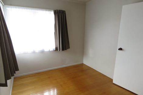 Photo of property in 1/4 Shamrock Lane, Te Atatu Peninsula, Auckland, 0610