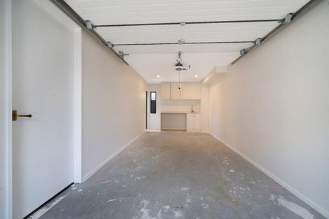 Photo of property in 9b Lomond Street, Takapuna, Auckland, 0622