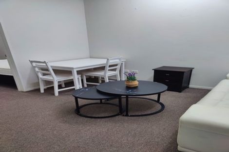 Photo of property in 5 Hazel Glen, Bayview, Auckland, 0629