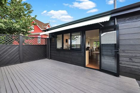 Photo of property in 51 Poaka Avenue, Dinsdale, Hamilton, 3204