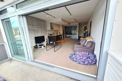 Photo of property in Masina Apartments, 111/80u Riddiford Street, Newtown, Wellington, 6021