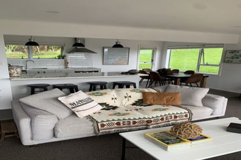 Photo of property in 70 Upper Whangateau Road, Big Omaha, 0985
