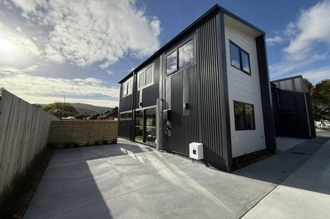 Photo of property in 4b Bathurst Street, Silverstream, Upper Hutt, 5019