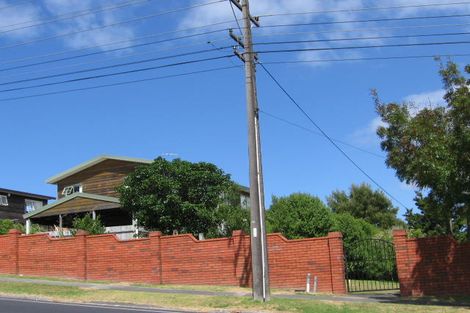 Photo of property in 2/193 Eskdale Road, Birkenhead, Auckland, 0626