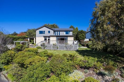 Photo of property in 37 Garden Place, Glenleith, Dunedin, 9010