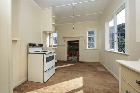 Photo of property in 118 Garden Road, Piha, 0772