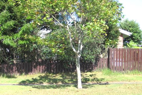 Photo of property in 40 Seabrook Avenue, New Lynn, Auckland, 0600