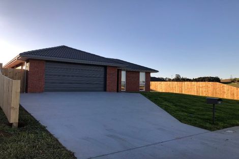 Photo of property in 37 Lake Drive, Tikipunga, Whangarei, 0112