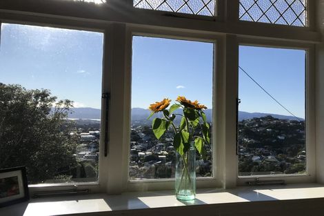 Photo of property in 76 Mitchell Street, Brooklyn, Wellington, 6021