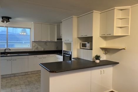 Photo of property in 9 William Souter Street, Forrest Hill, Auckland, 0620