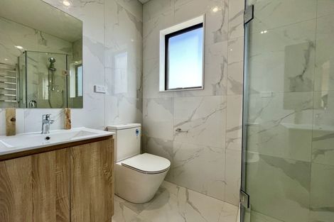 Photo of property in 523f Pakuranga Road, Howick, Auckland, 2010