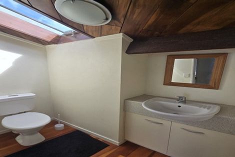 Photo of property in Metro Apartments, 8/220 Thorndon Quay, Pipitea, Wellington, 6011