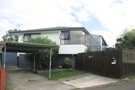 Photo of property in 35 Glen Close, Glen Eden, Auckland, 0602