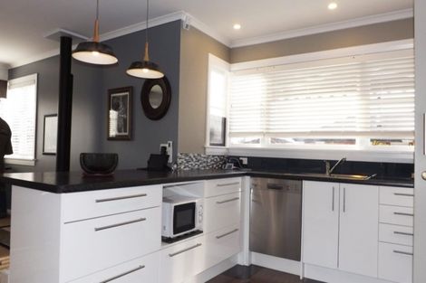 Photo of property in 44 Mako Mako Road, Levin, 5510