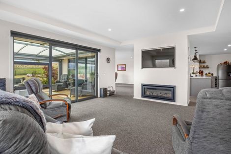 Photo of property in 57 Golden Road, Springvale, Alexandra, 9393