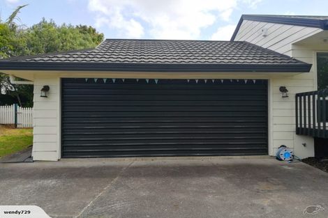 Photo of property in 62 Unsworth Drive, Unsworth Heights, Auckland, 0632
