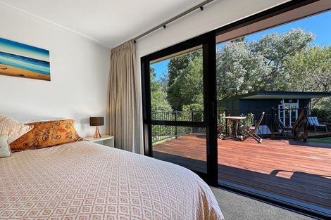 Photo of property in 11 Gibbs Place, Kinloch, Taupo, 3377