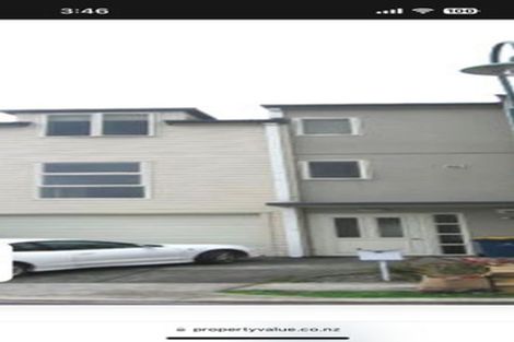 Photo of property in 2 Verdale Circle, Glen Eden, Auckland, 0602