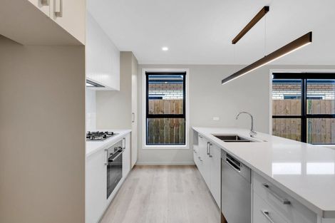 Photo of property in 23 Waruhia Crescent, Rototuna North, 3281