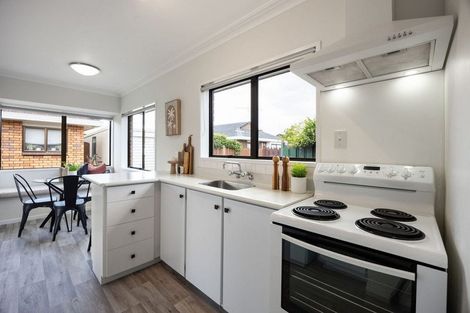 Photo of property in 5/64 Hamilton Road, Cambridge, 3434