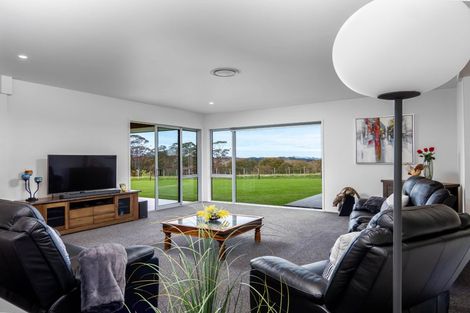 Photo of property in 15 Magnolia Tree Way, Kerikeri, 0294