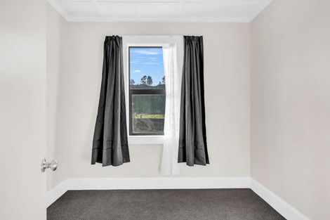 Photo of property in 5 Banks Street, Tolaga Bay, 4077