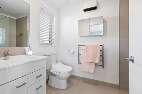 Photo of property in 39 Bridgewater Way, Pyes Pa, Tauranga, 3112