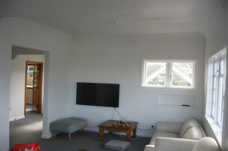 Photo of property in 57 Mills Road, Brooklyn, Wellington, 6021