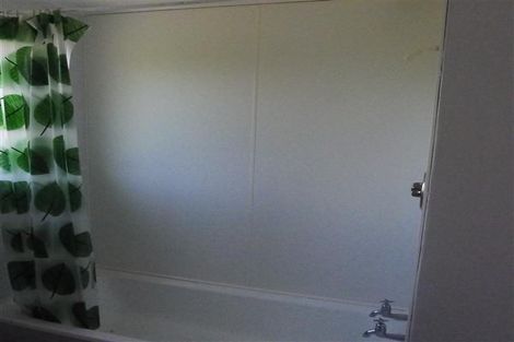 Photo of property in 41 Versailles Street, Karori, Wellington, 6012