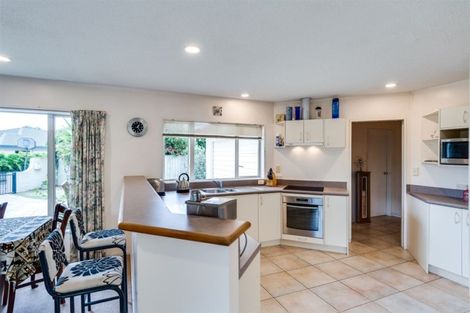 Photo of property in 44 Pukekura Place, Taradale, Napier, 4112